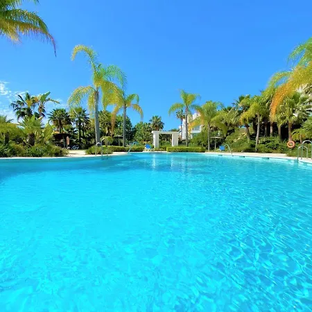 Apartment Amazing In Lagoon Estepona